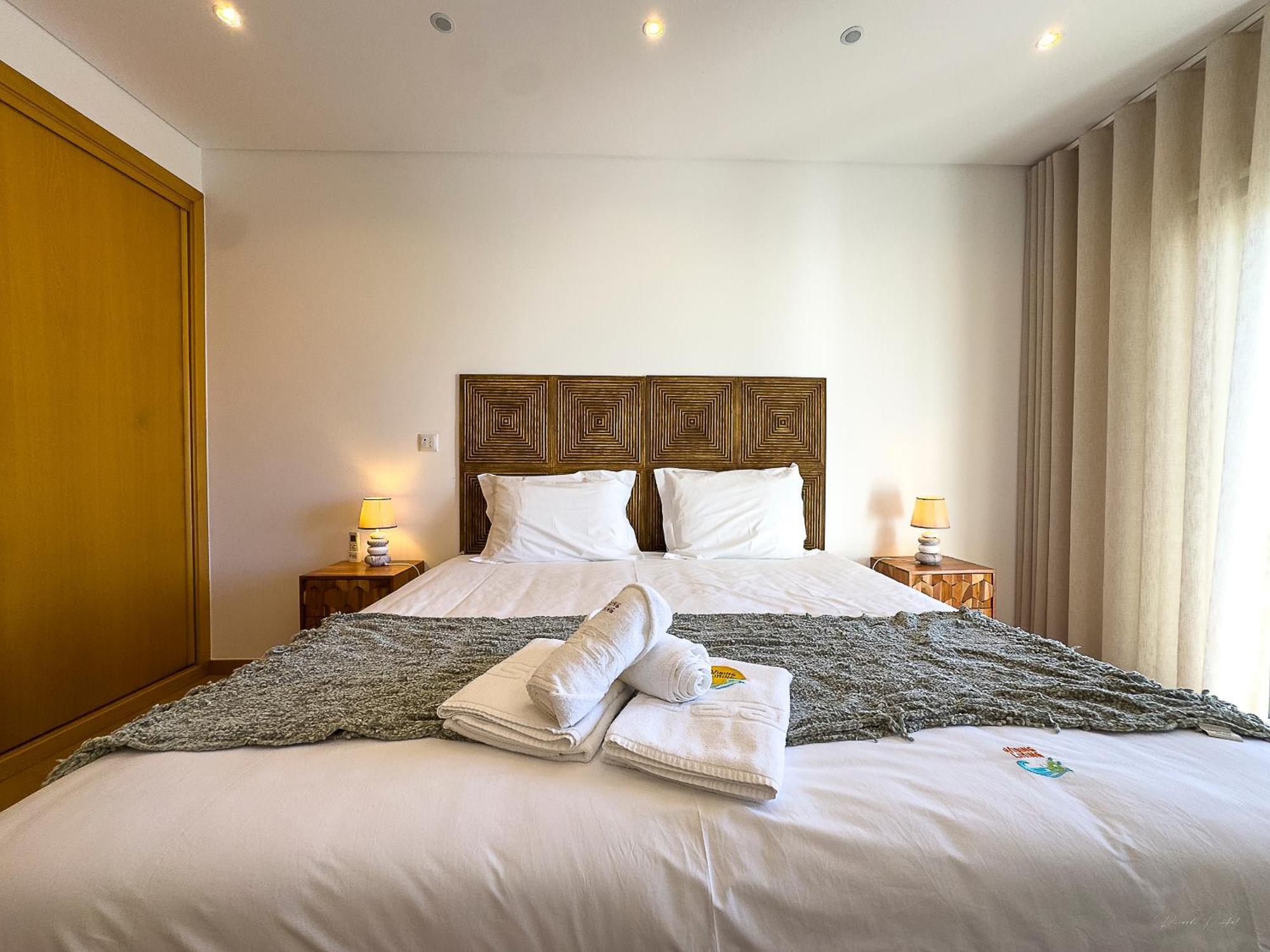 Vibing & Liming Ericeira Hotel Kültér fotó