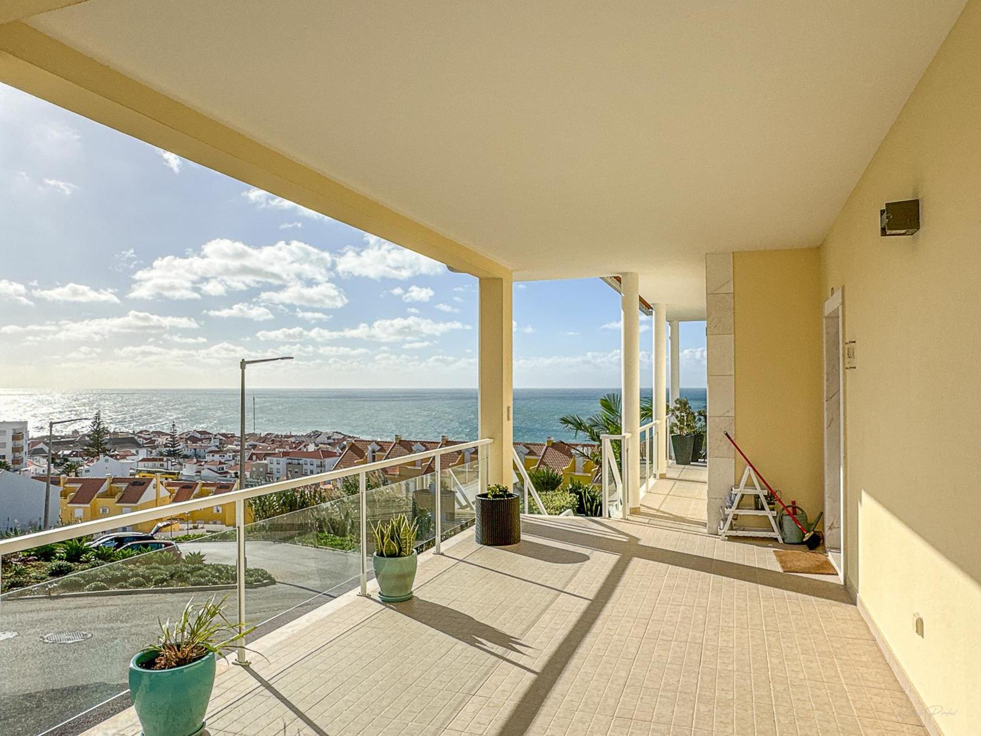 Vibing & Liming Ericeira Hotel Kültér fotó